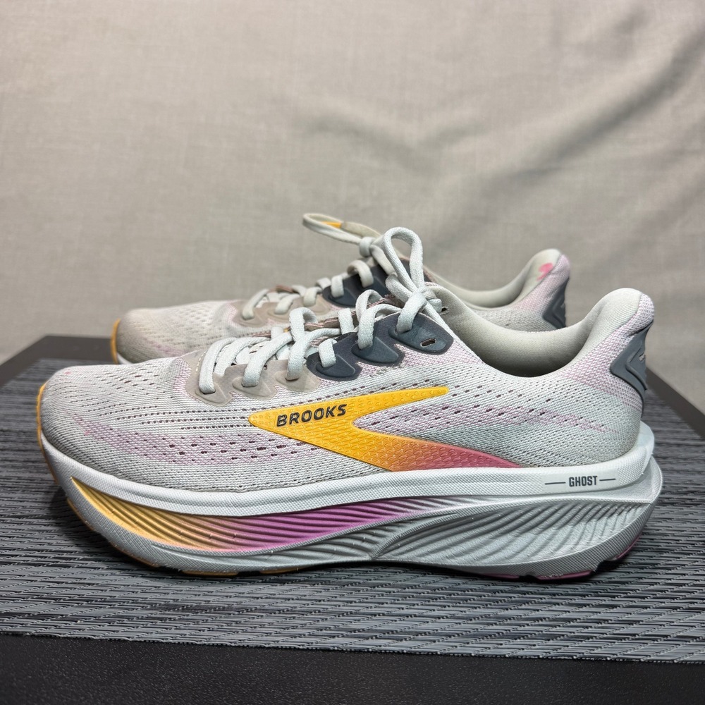 Brooks Ghost 17 Running Shoes - Women Size 6 - Gray Pink 1204311B070 Running